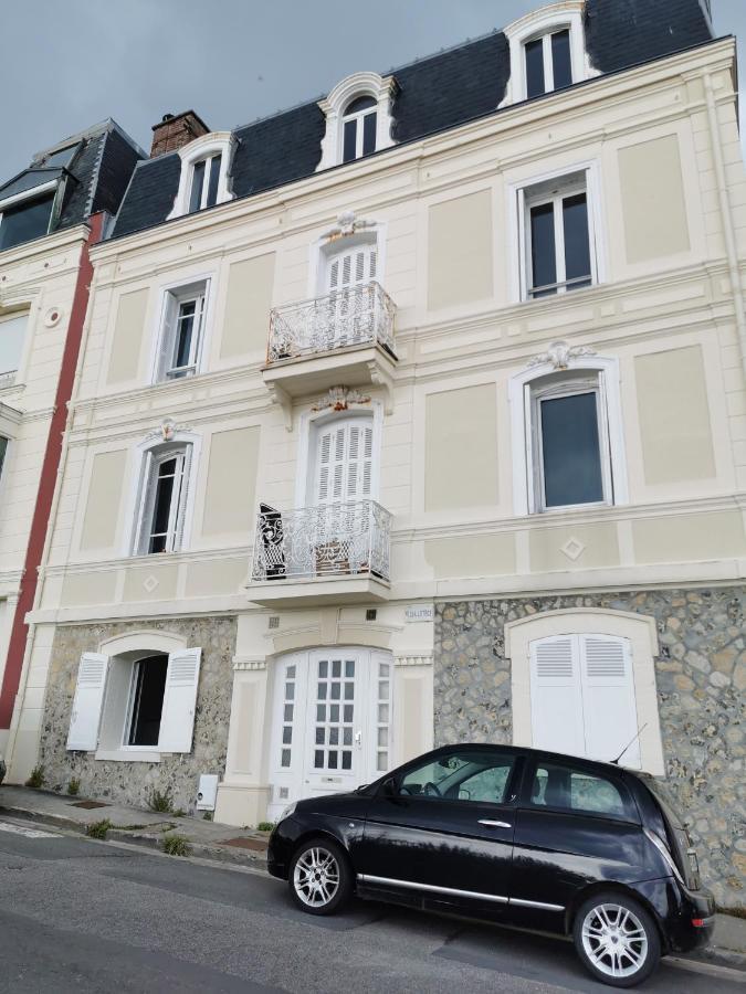 Les Pieds Dans L'Eau Apartment Trouville-sur-Mer Exterior foto